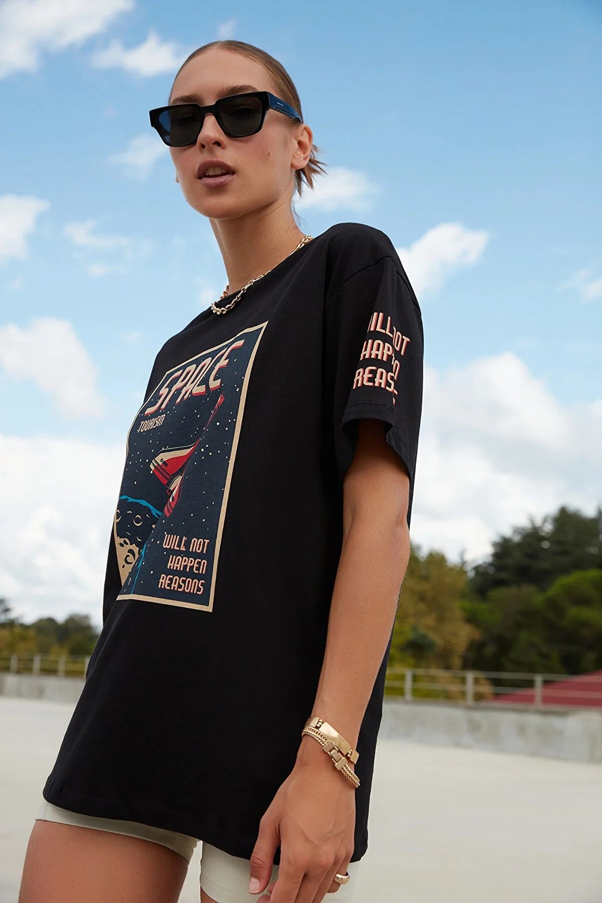 T-Shirt - Black - Boyfriend