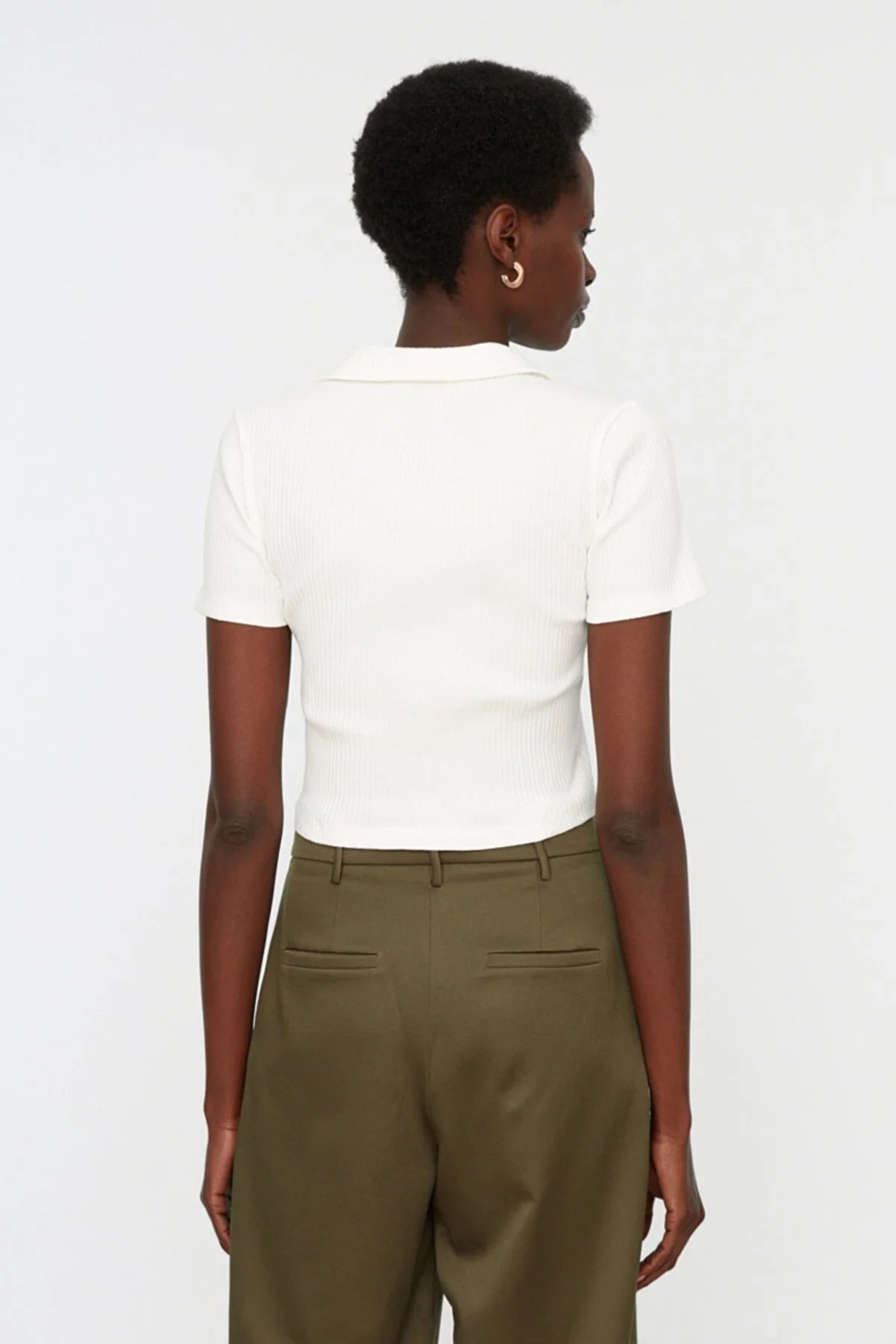 White V Neck Crop Knitted Blouse