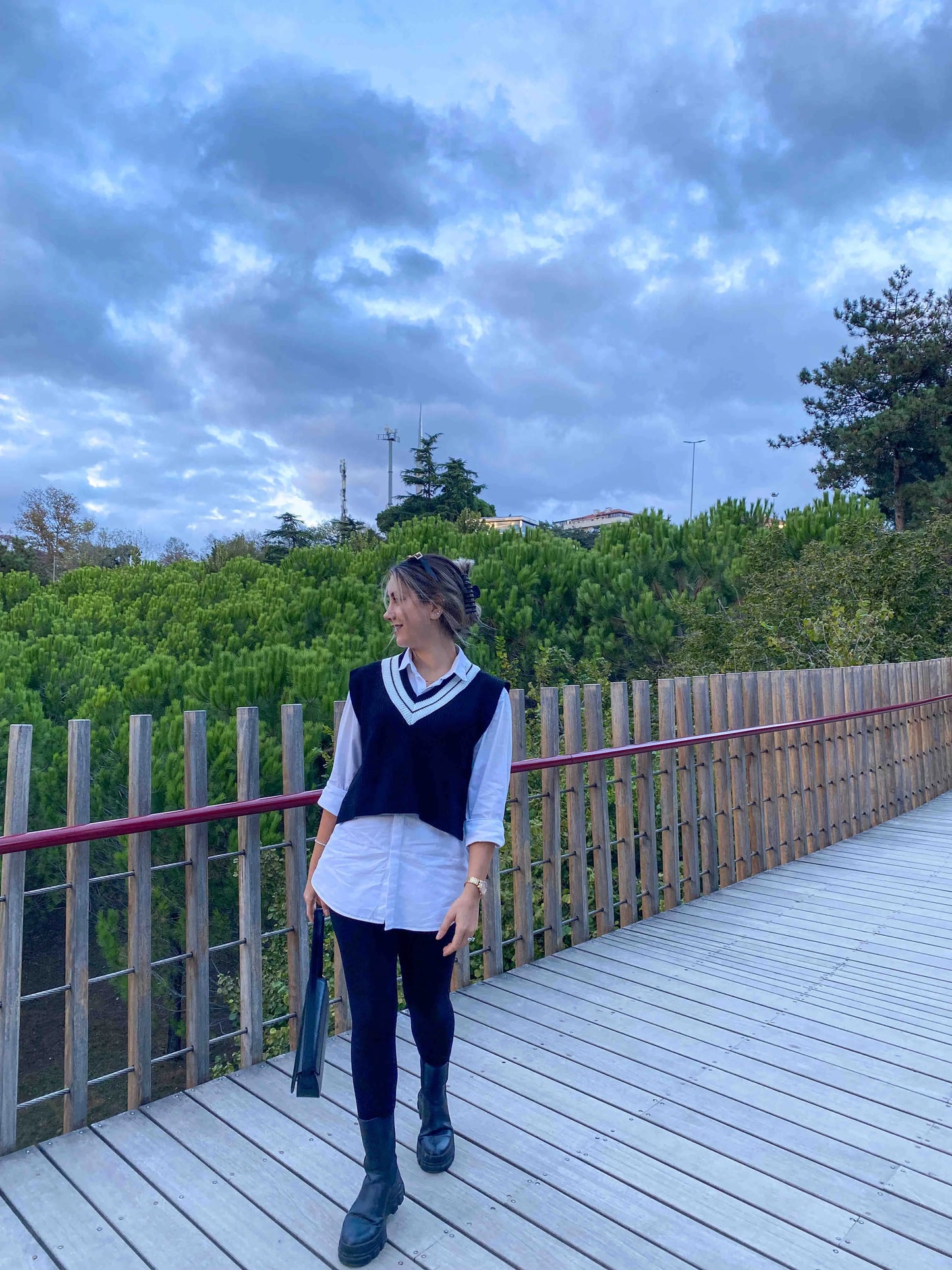 Black Crop V Neck Knitwear Sweater