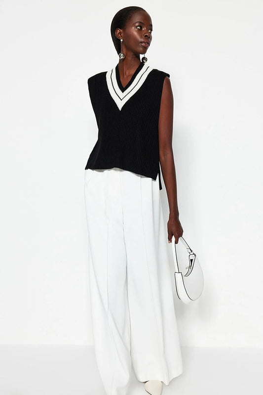 Black Crop V Neck Knitwear Sweater