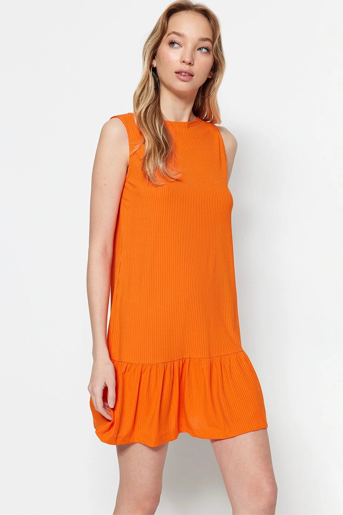Dress - Orange - Ruffle hem