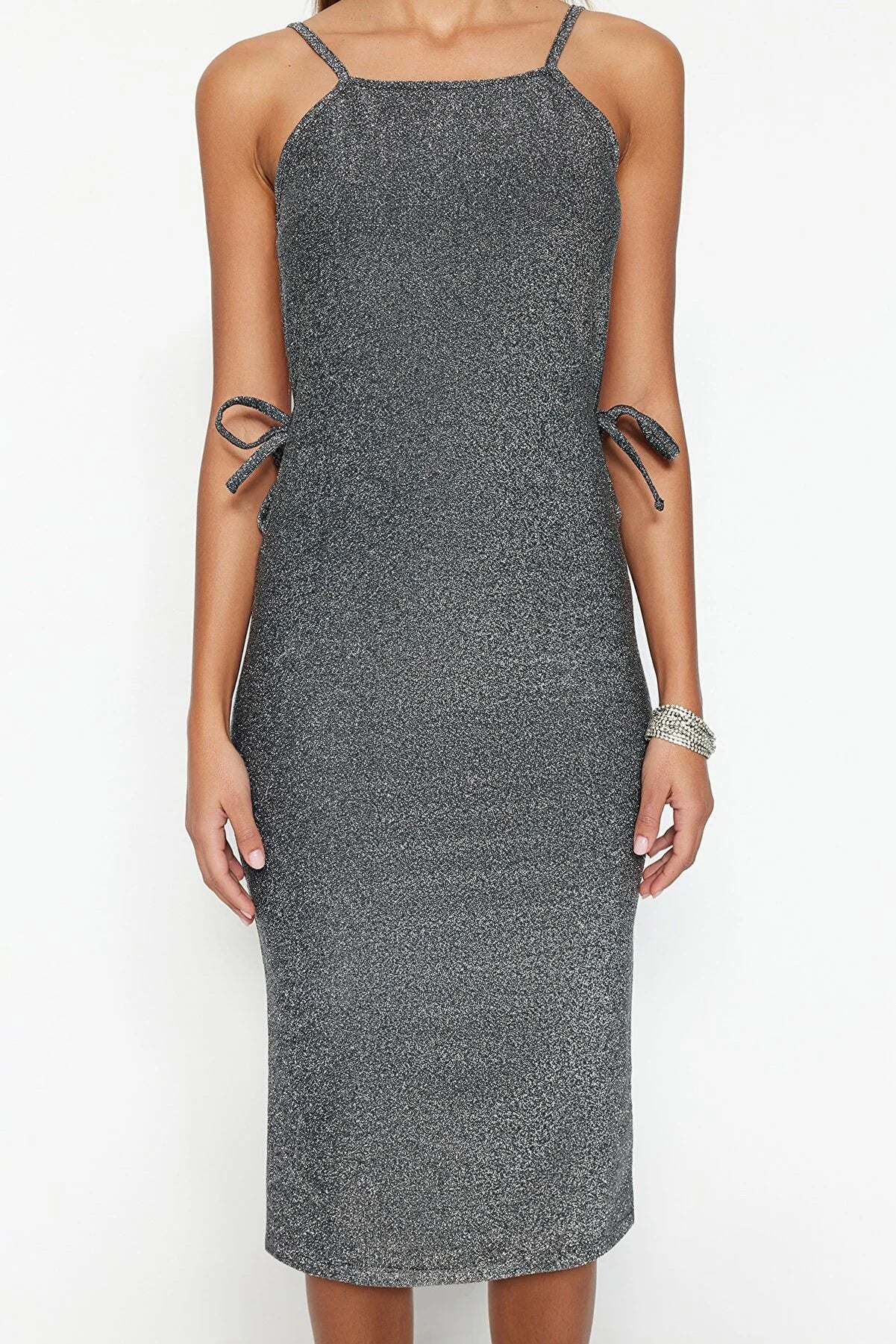 Black Form-fitting Knitted Shiny Piping Evening Dress