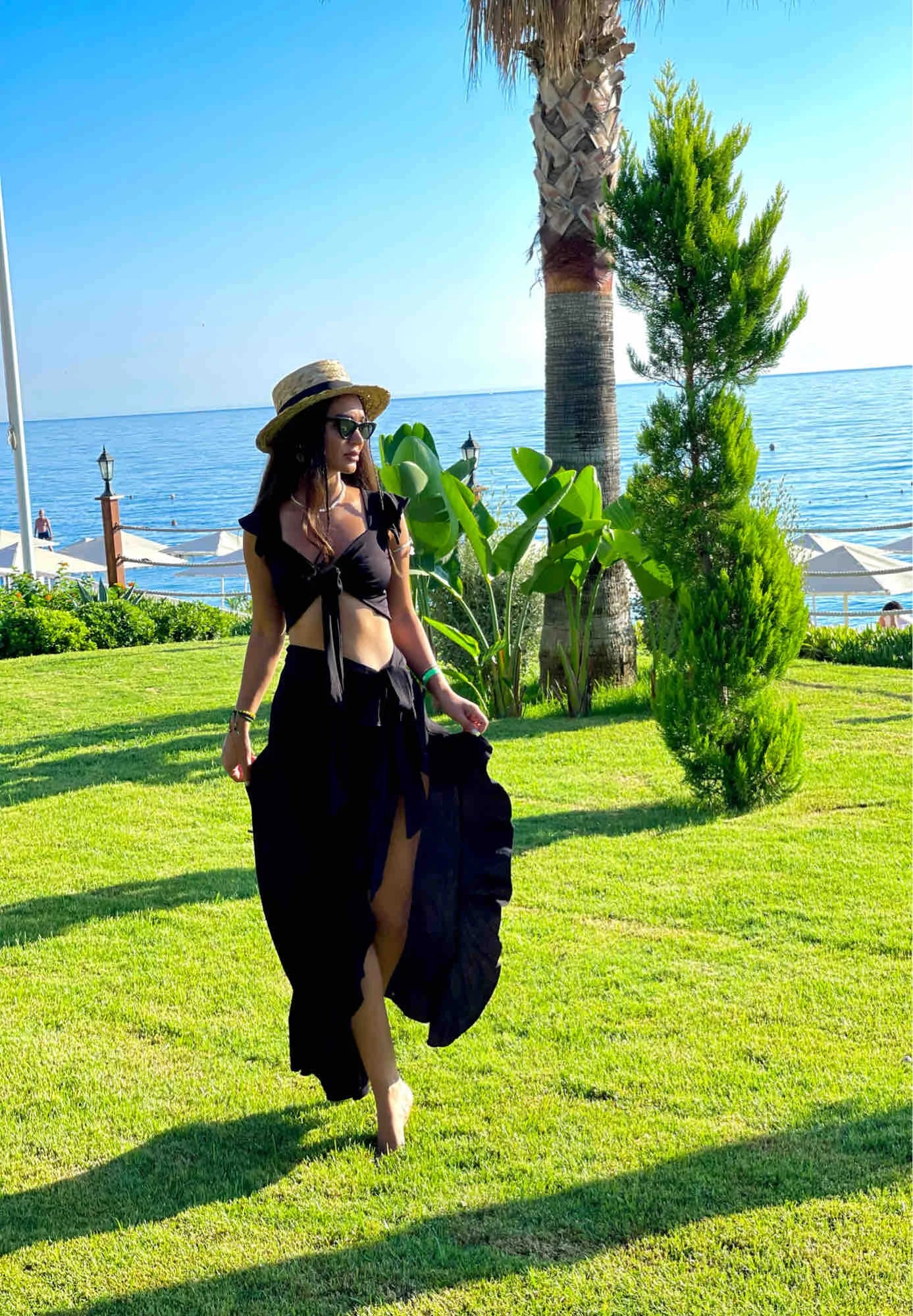 Black Flywheel Detailed Viscose Skirt