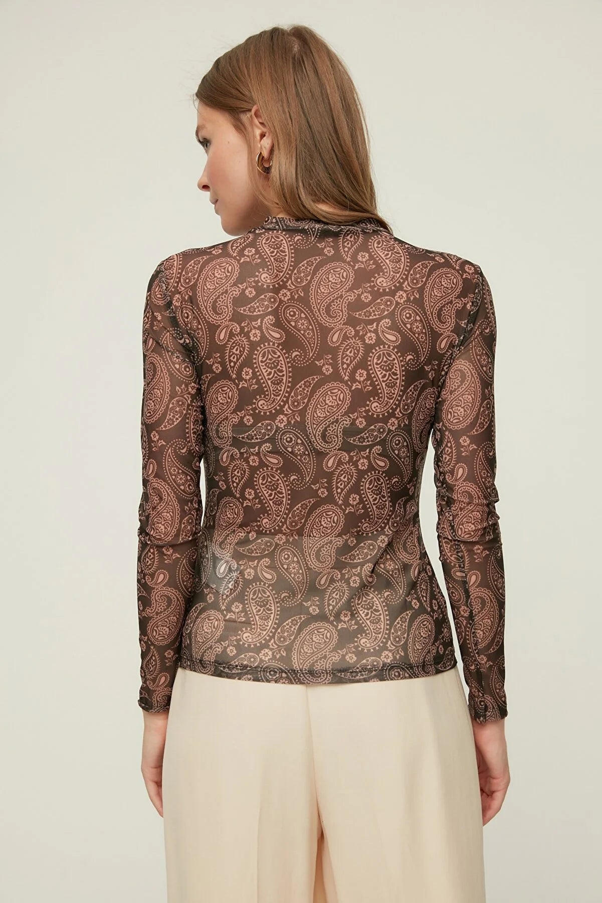 Multicolor Shawl Pattern Tulle Knitted Blouse