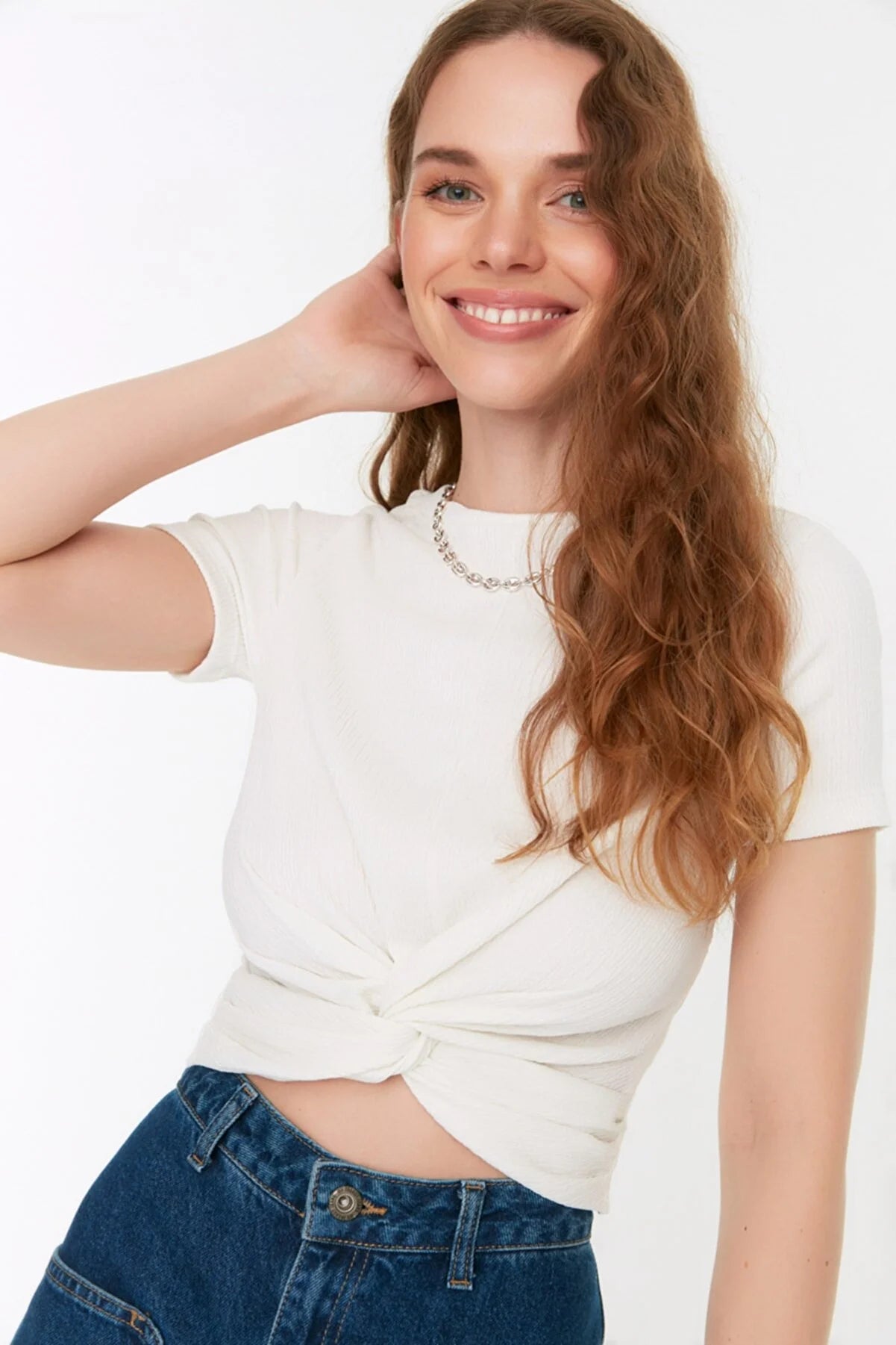 White Tie Detailed Crop Knitted Blouse