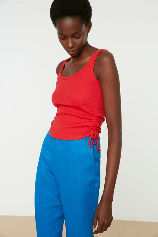 Red Ruffle Detailed Corduroy Knitted Singlet