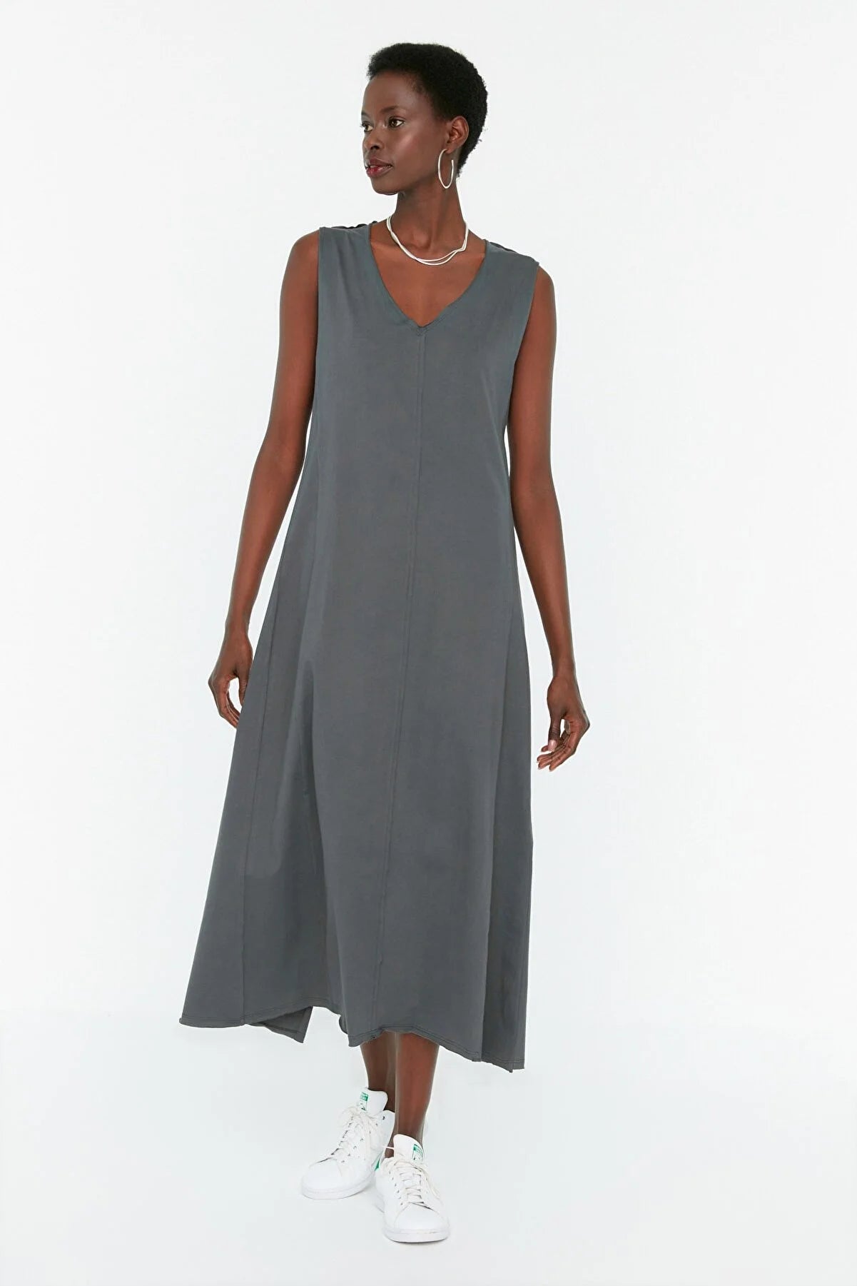 Smoked V-Neck Maxi Length Knitted Dress