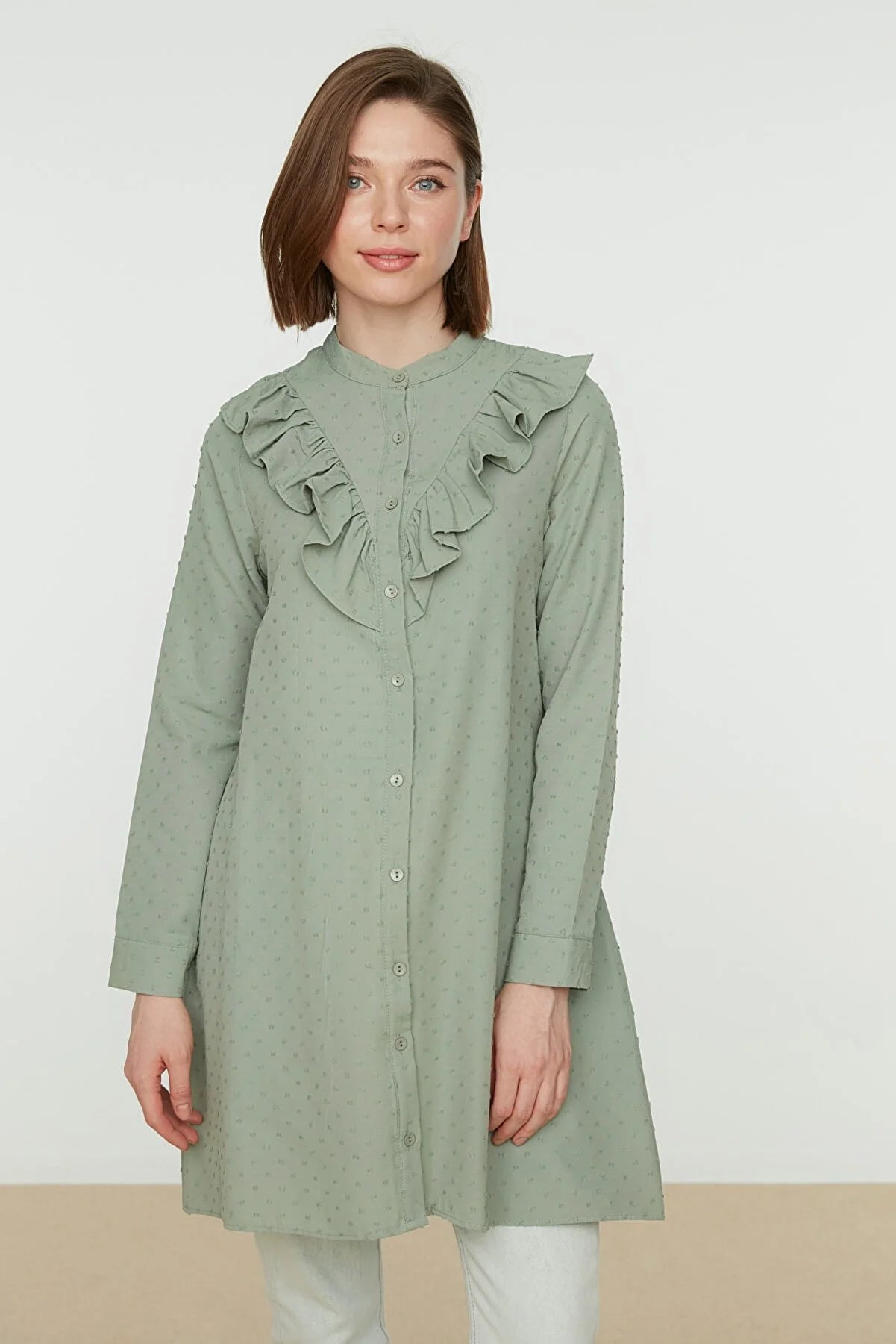 Q Green Ruffle Detailed Knit Collar