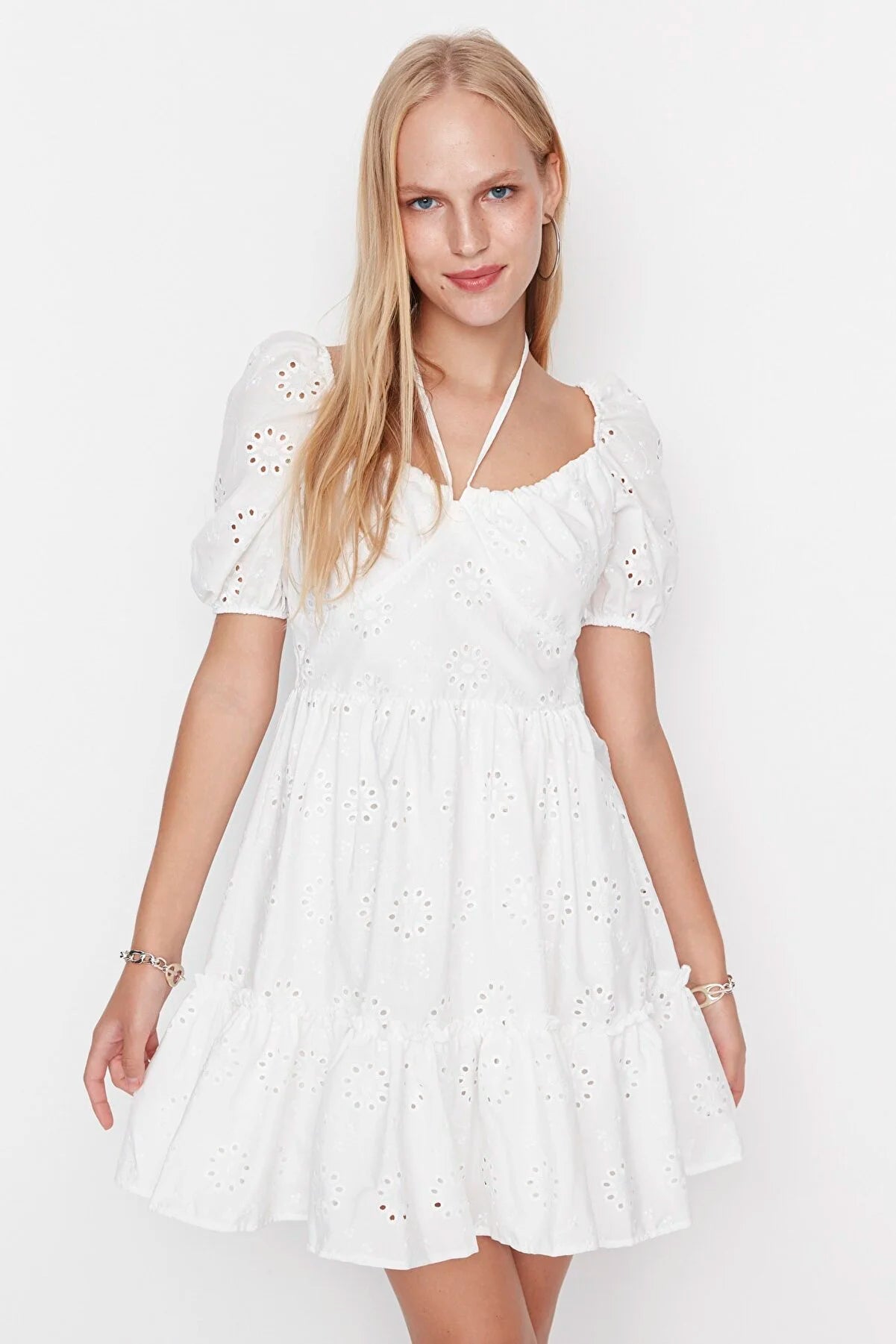 Ecru Balloon Sleeve Embroidery Dress