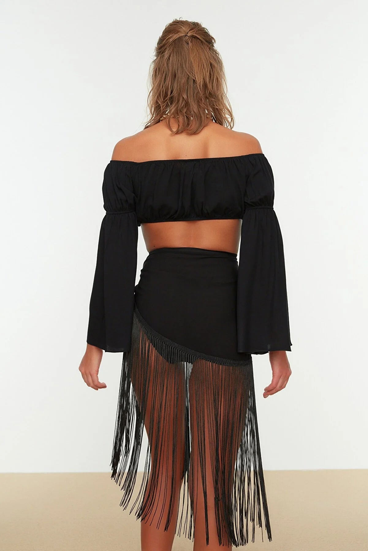Black Tassel Detailed Pareo