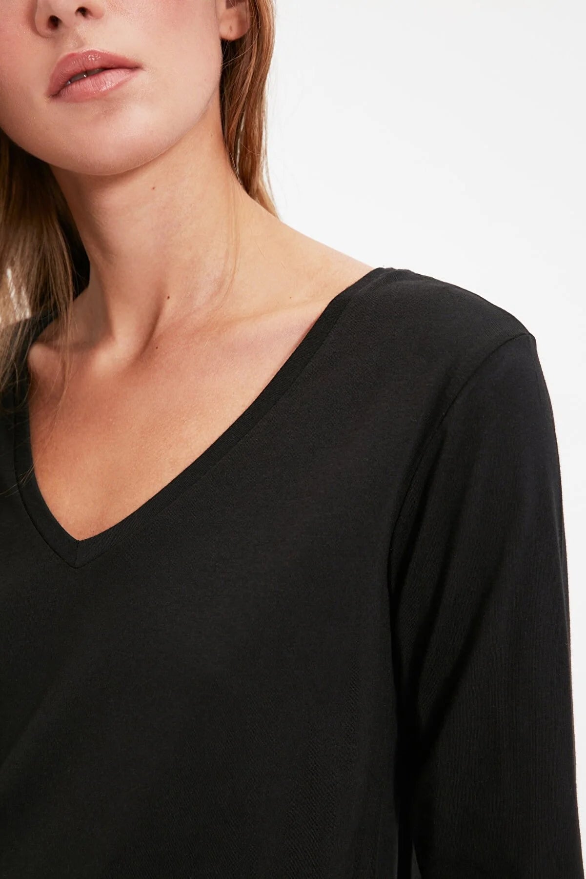Black Long Sleeve V Neck Basic Knitted T-Shirt