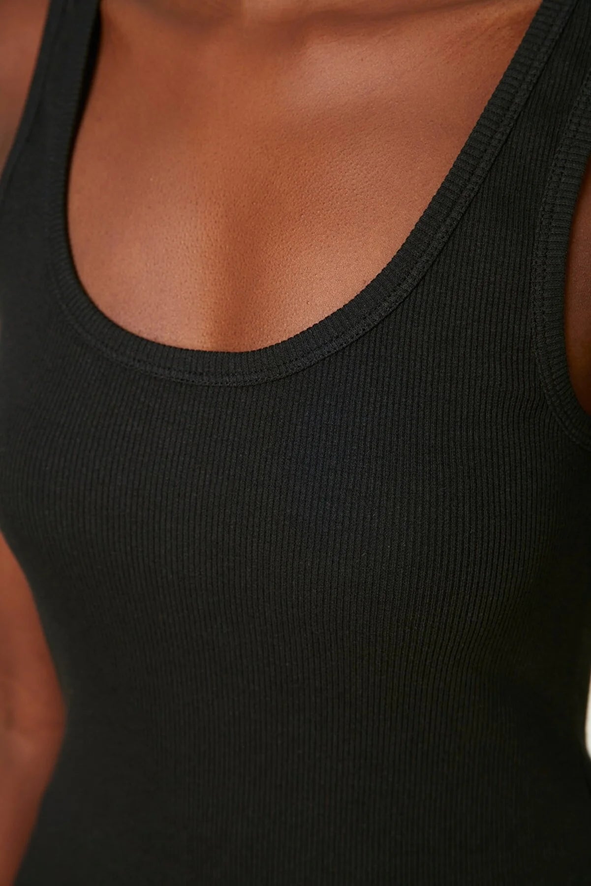 Black Corduroy Basic Knitted Singlet