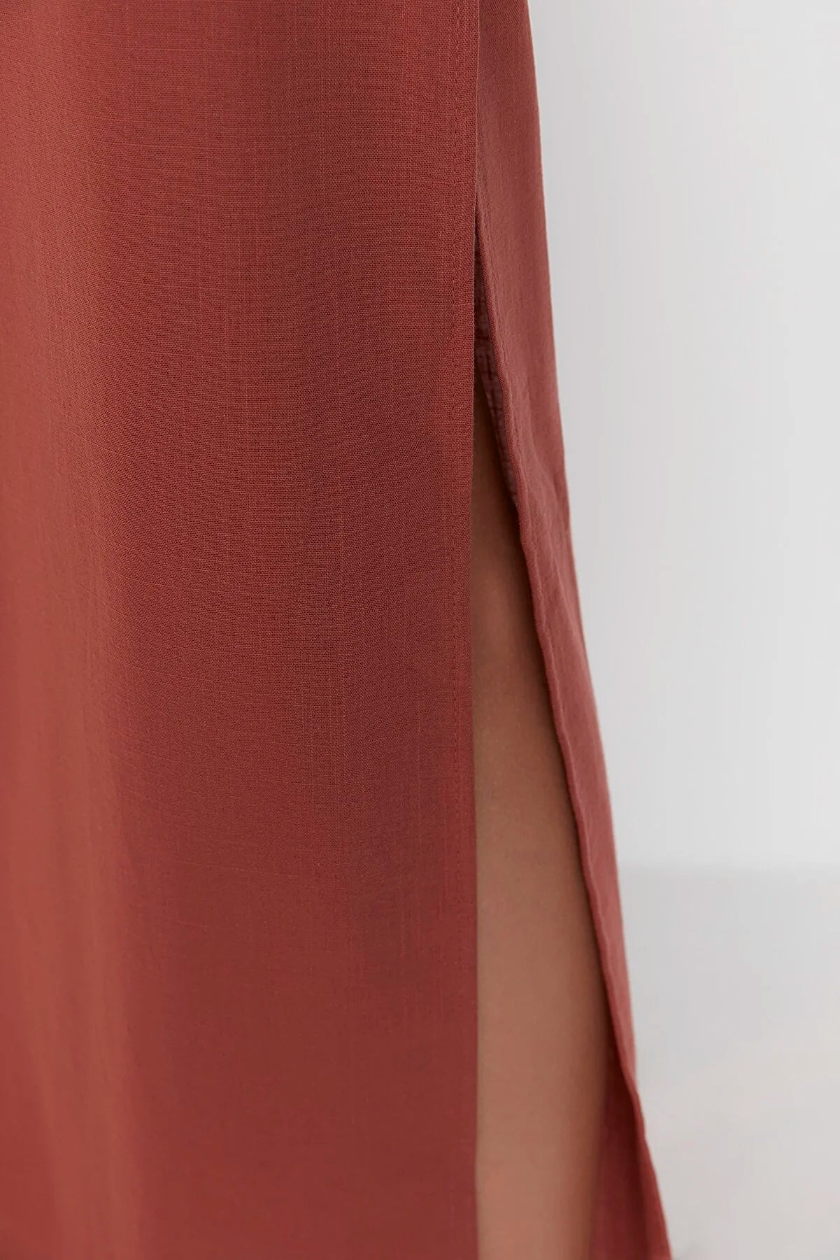 Cinnamon Linen Textured Slit Trousers