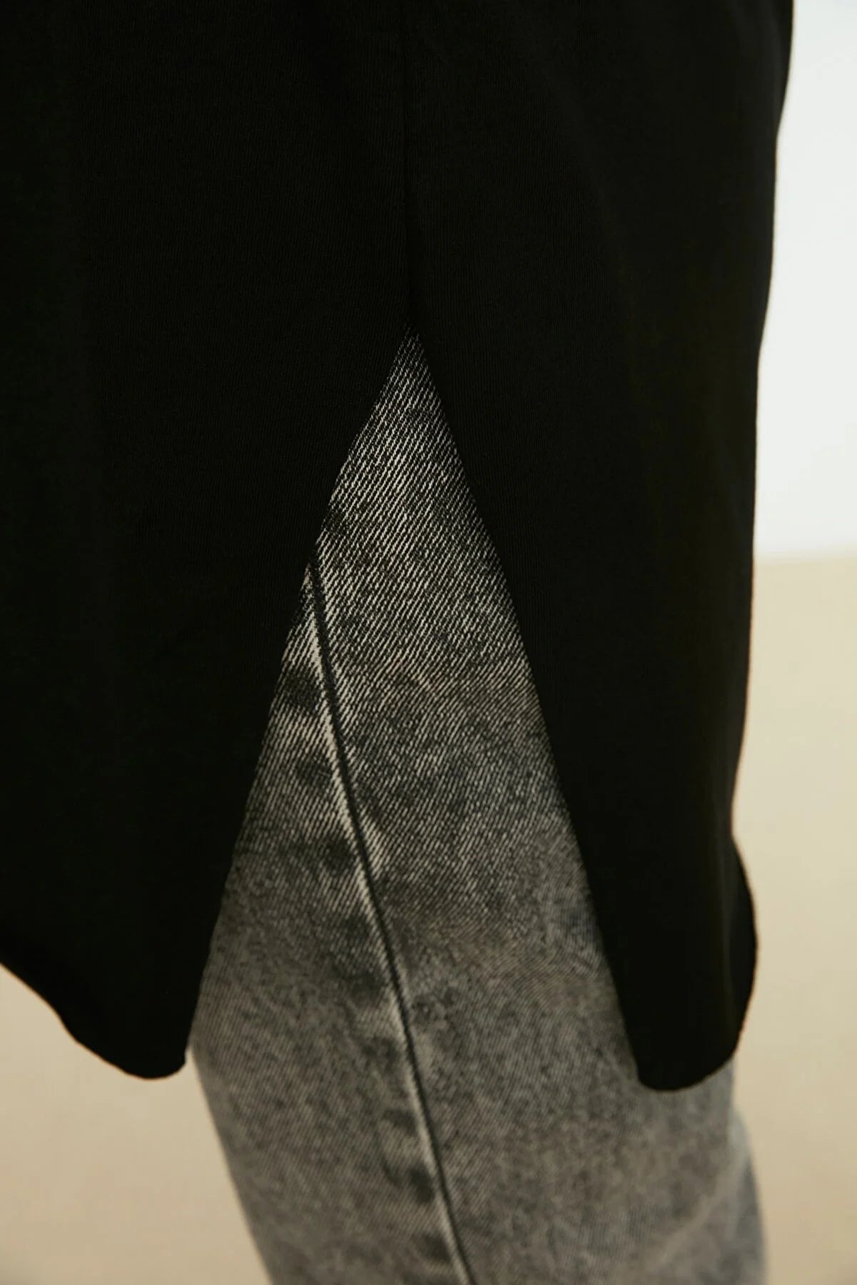 Black Basic Short Sleeve Slit Single Jersey T-Shirt