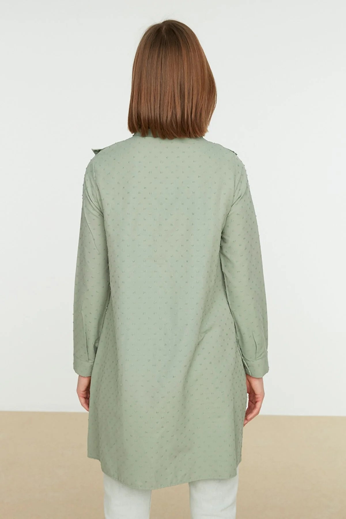 Q Green Ruffle Detailed Knit Collar