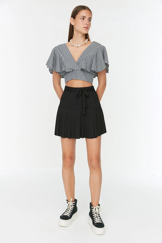 Black Skirt Look Ribbed Knitted Shorts & Bermuda