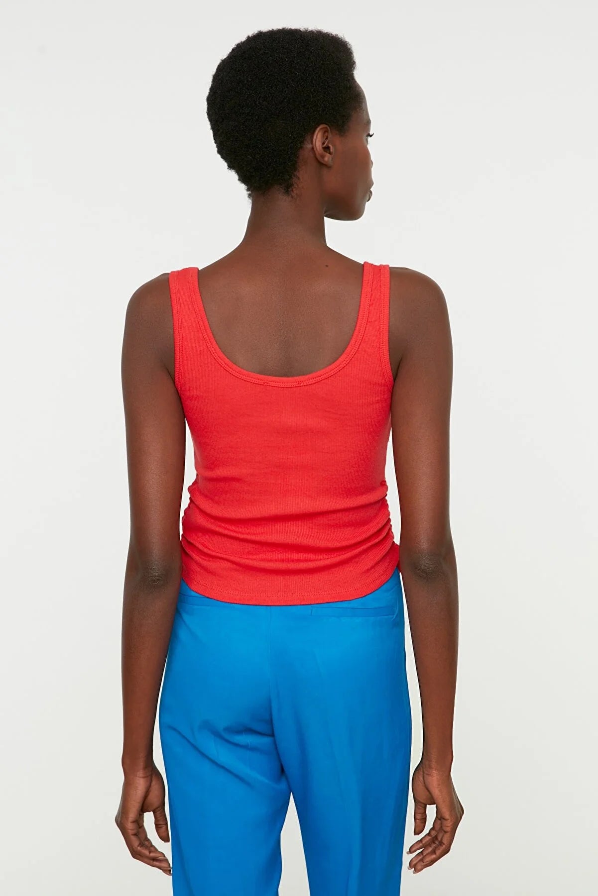 Red Ruffle Detailed Corduroy Knitted Singlet