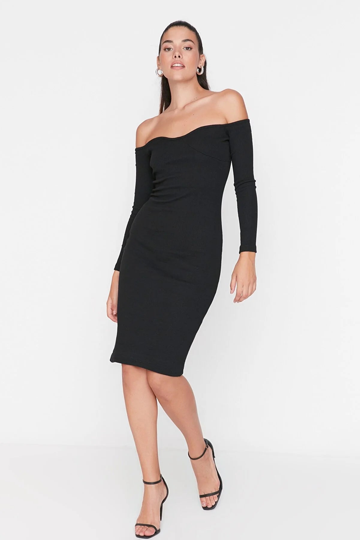 Black Heart Collar Knitted Dress