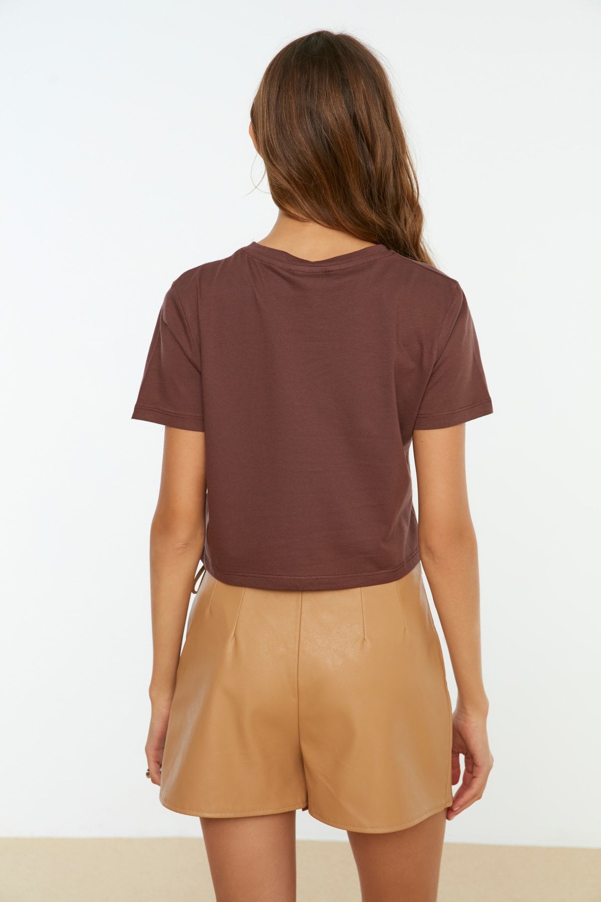 Brown Crew Neck Crop Knitted T-Shirt